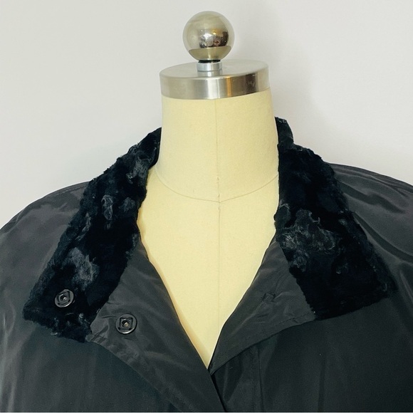 Betsey Johnson Black Fur Lined Cape Coat- Size Medium- Missing Belt - Picture 4 of 11